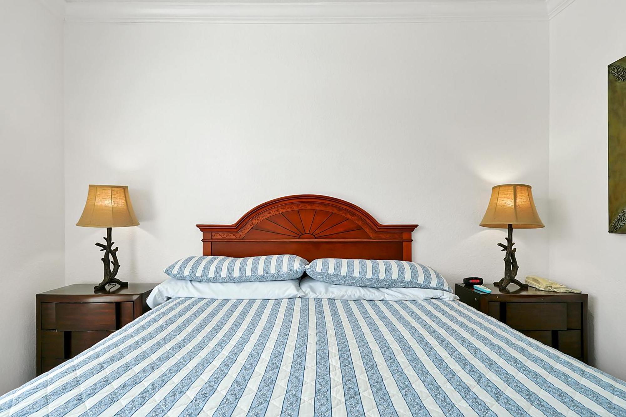 Awesome Mediterranean Resort! 15 Minutes To